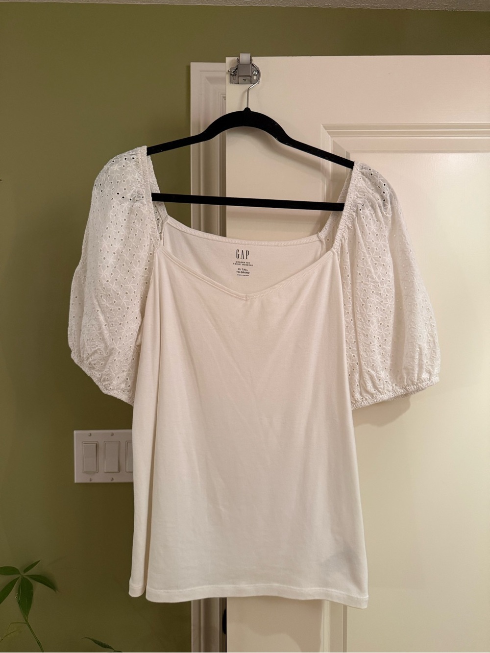 GAP Modern Tee White Eyelet Puff Sleeve Top XL Tall